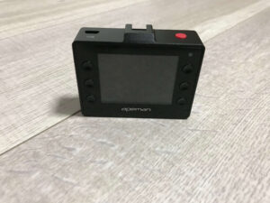 APEMANのC760、ドライブレコーダーの本体ディスプレイ側