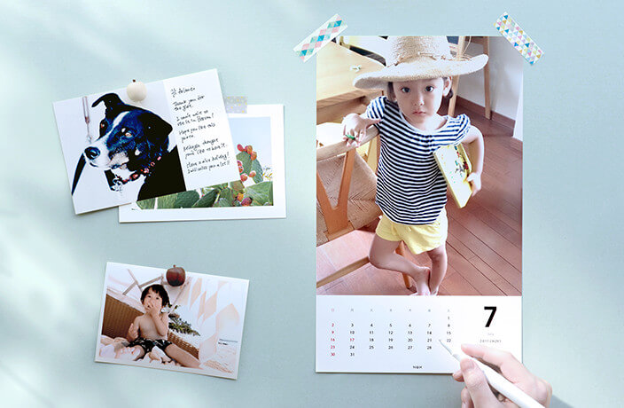 毎月カレンダー、TOLOTのフォトブック・アルバムサービス